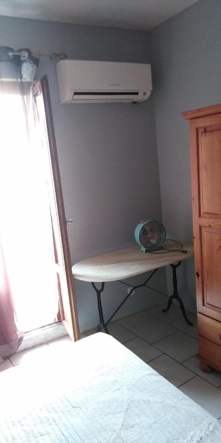 Chambre Chez L'Habitant Tourbes Bagian luar foto